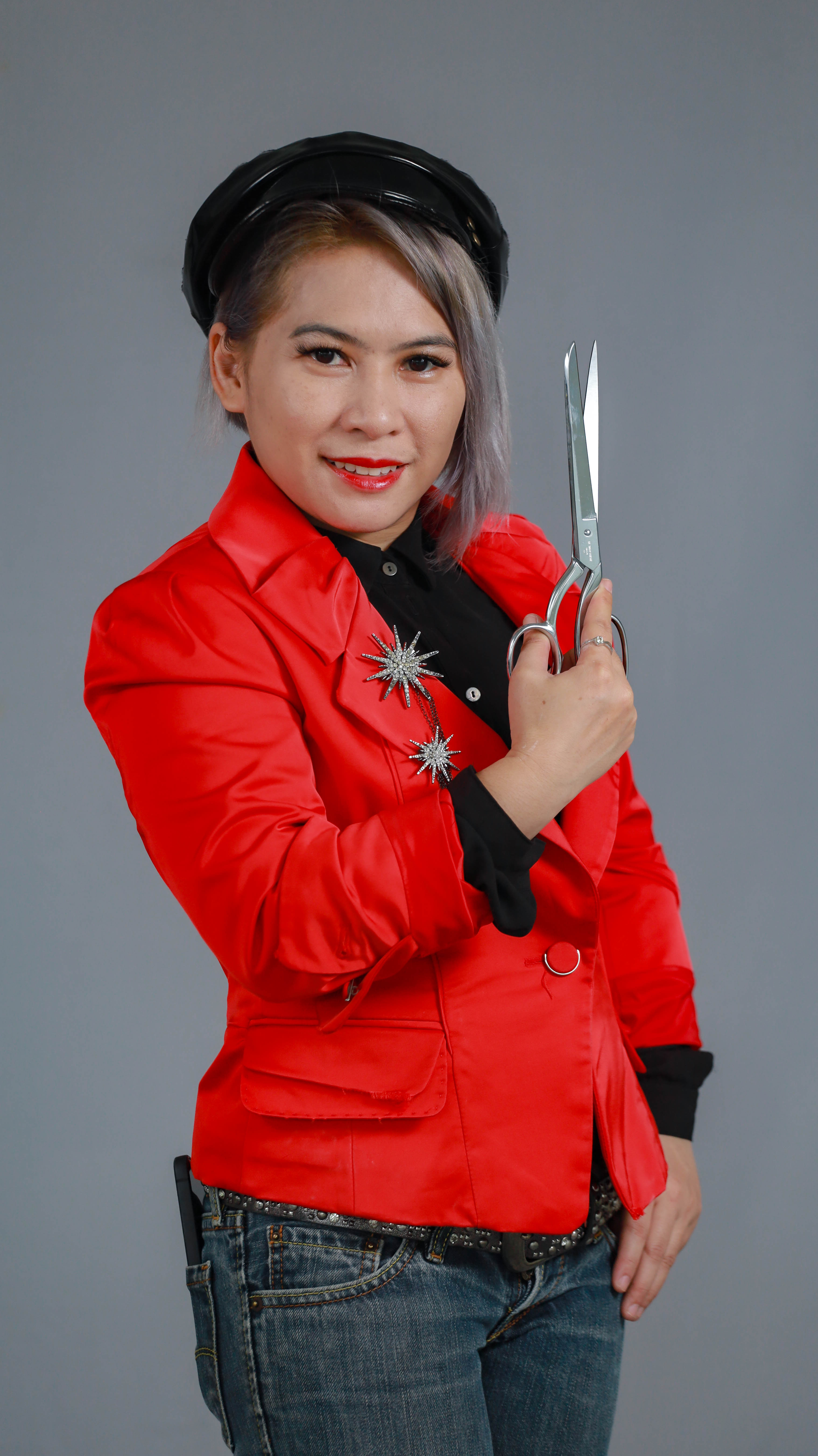 婉乔森评估结构复杂服装 Mallika Thaidress
